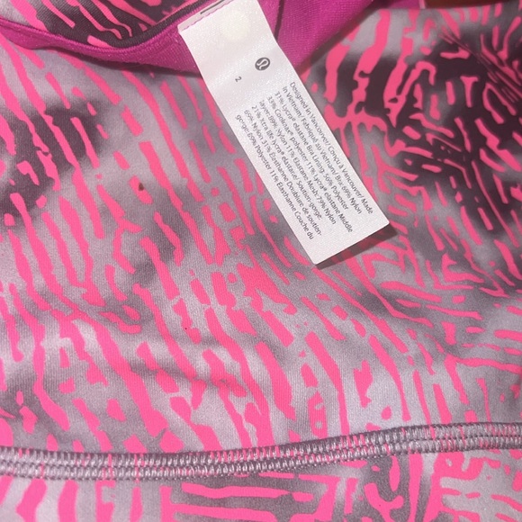 Lululemon Seawheeze Invigorate Bra size 2 - Picture 3 of 3